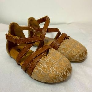 Michael Kors MK Logo Toddler Sandals, Size 6